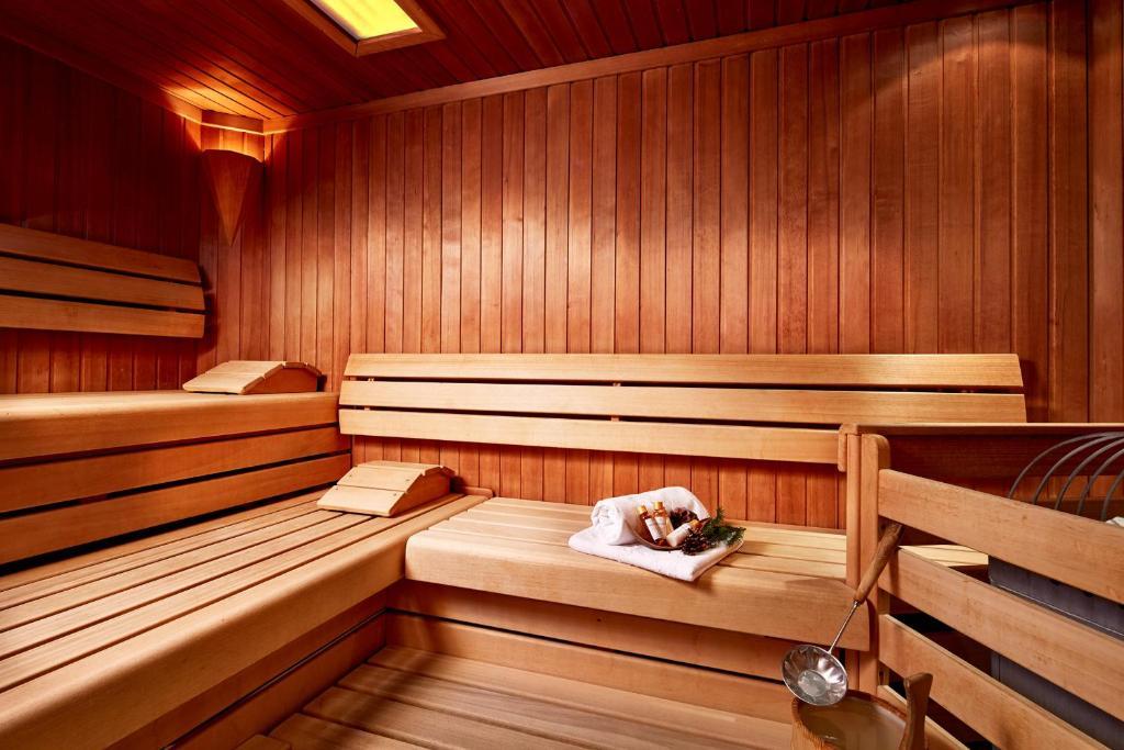 Hotel Barbarahof 4 Stars Superior-Summercard Inclusive-Adults Only From 14 Years Kaprun Exteriör bild